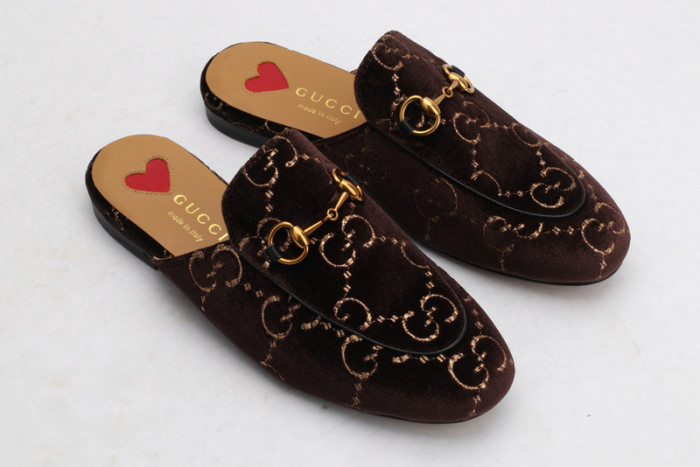 guc loafer