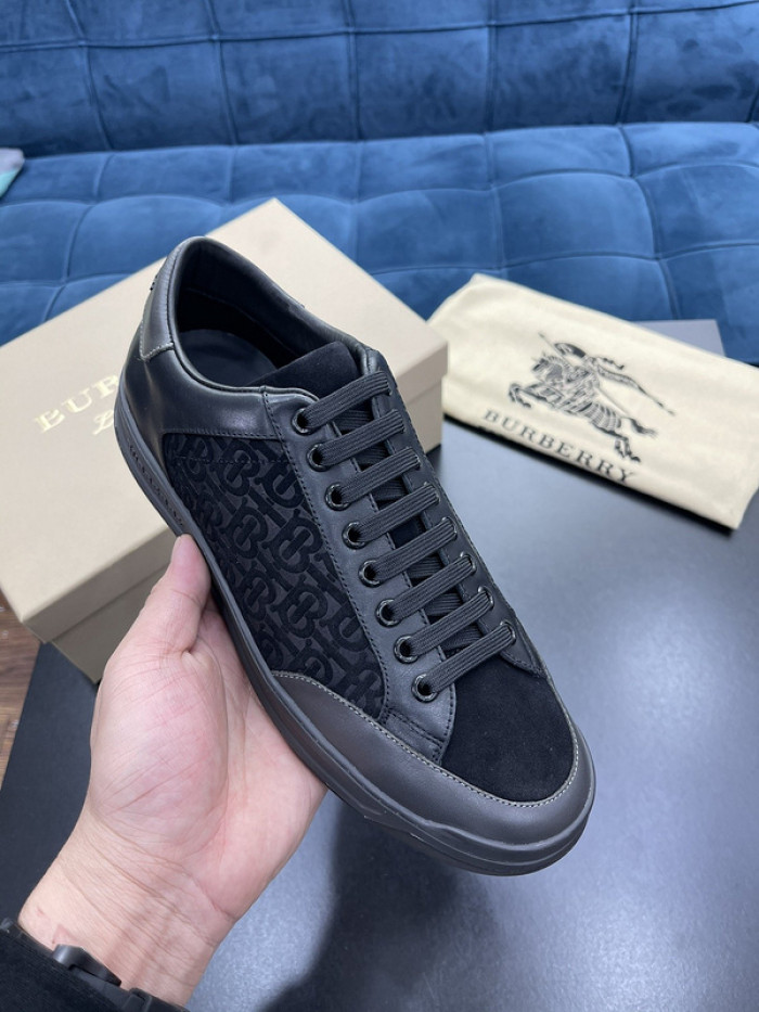 BUBERY SNEAKER