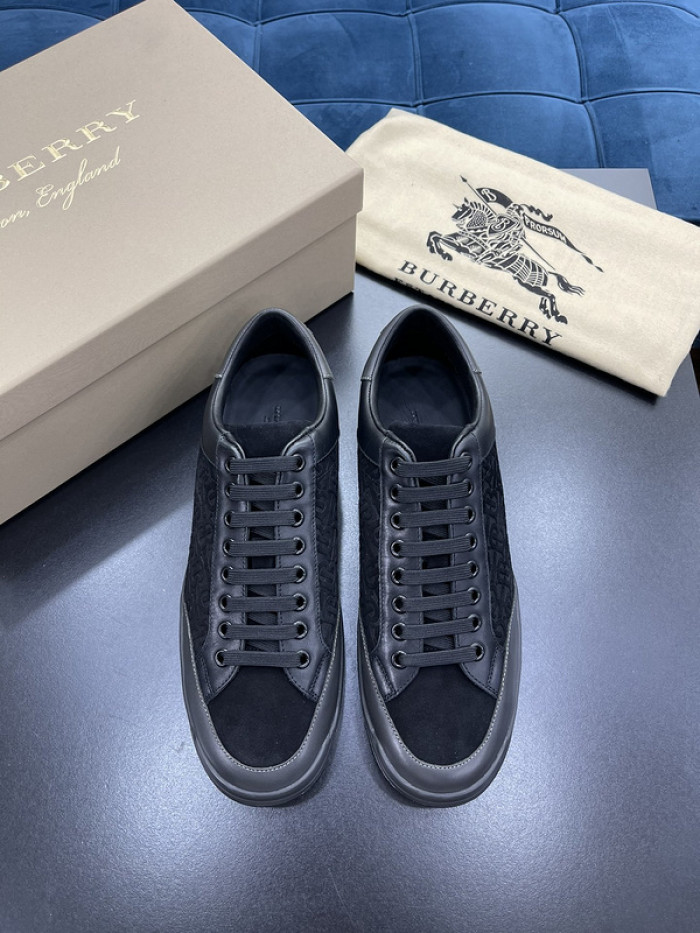 BUBERY SNEAKER