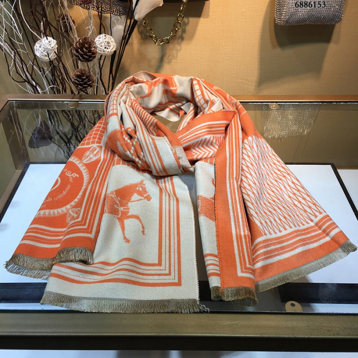 H**mes scarf