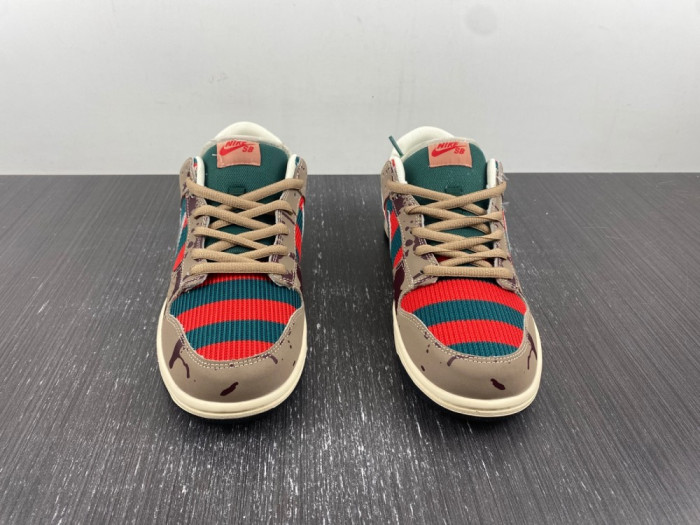 nike sb dunk low freddy krueger 313170-202