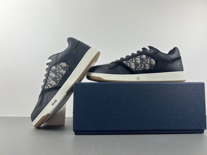 LOW DIOR OBLIQUE GALAXY B27