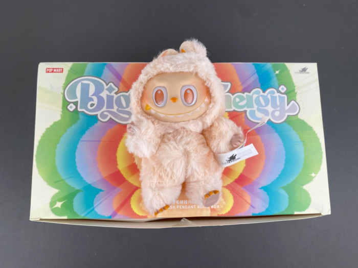 POP MART LABUBU SUIT 202507021