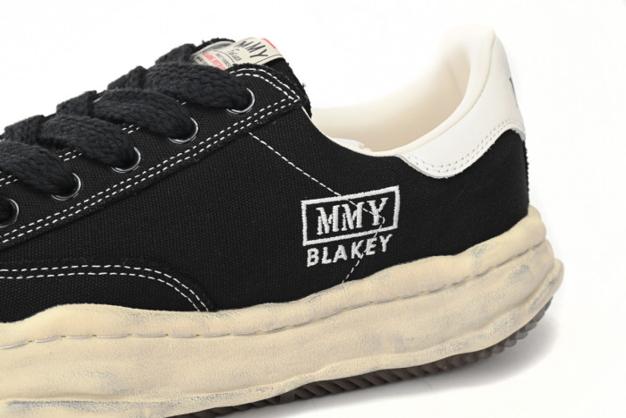 MIHARA YASUHIRO VINTAGE WHITE BLACK MY9